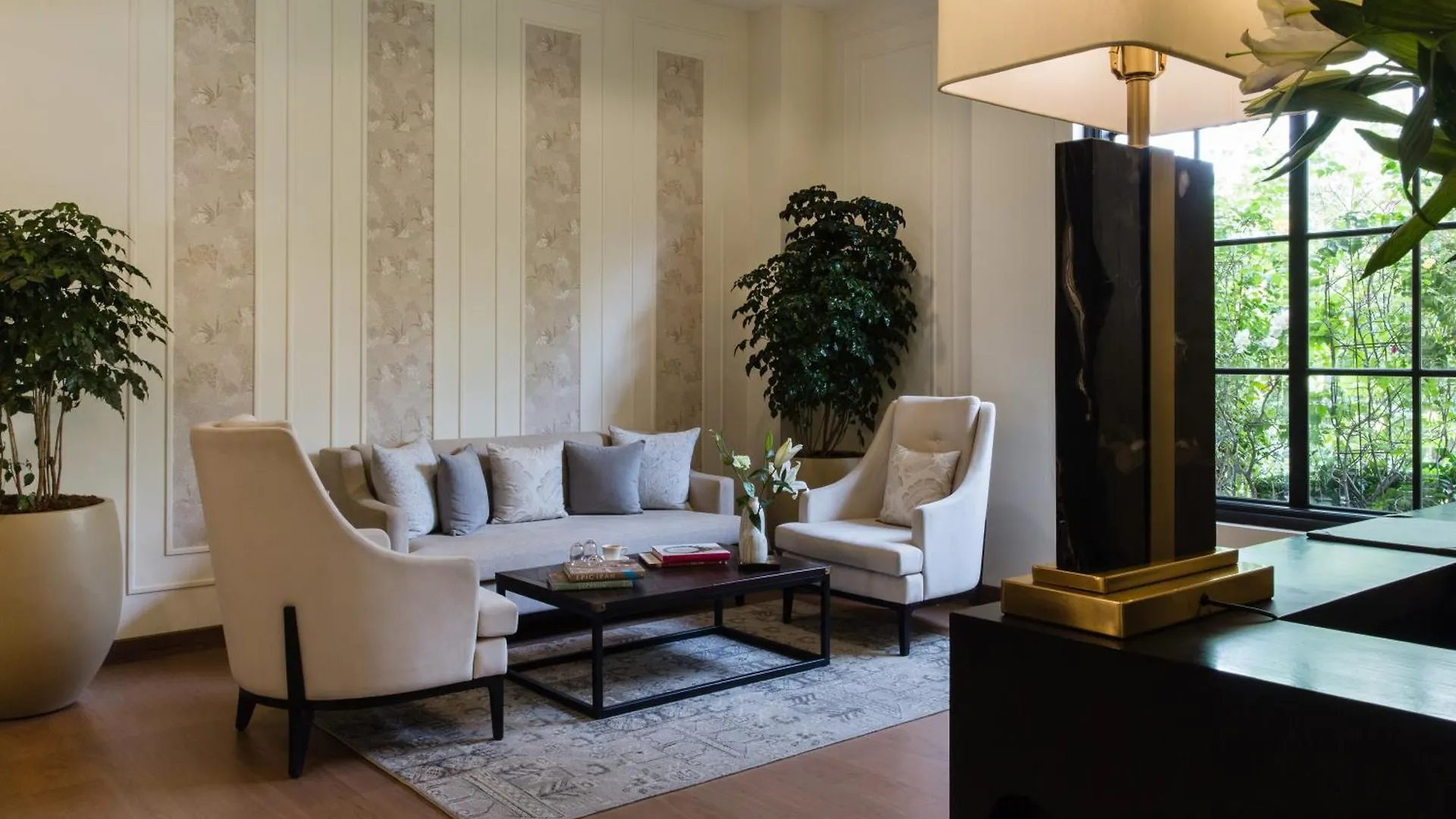 Dlf Club 3 Ξενοδοχείο Γκουργκάον 4*,